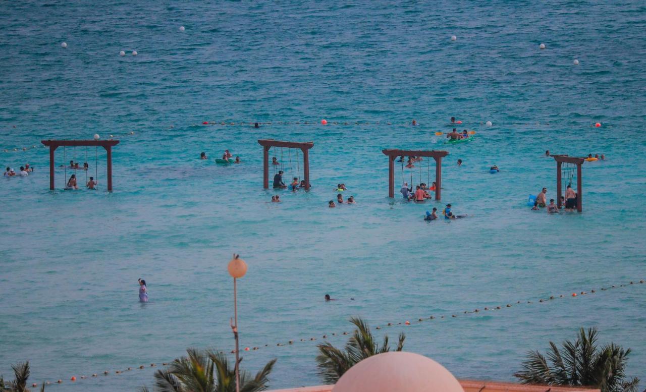 Bay La Sun Hotel And Marina - Emaar King Abdullah Economic City Dış mekan fotoğraf The beach at the Dead Sea