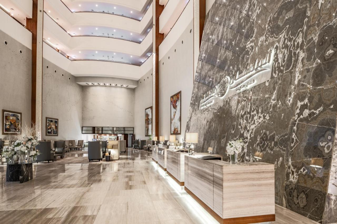 Bay La Sun Hotel And Marina - Emaar King Abdullah Economic City Dış mekan fotoğraf Lobby