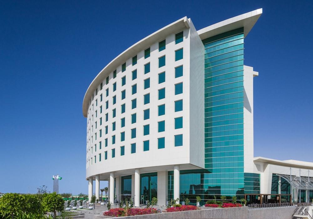 Bay La Sun Hotel And Marina - Emaar King Abdullah Economic City Dış mekan fotoğraf The new terminal at Palm Springs International Airport