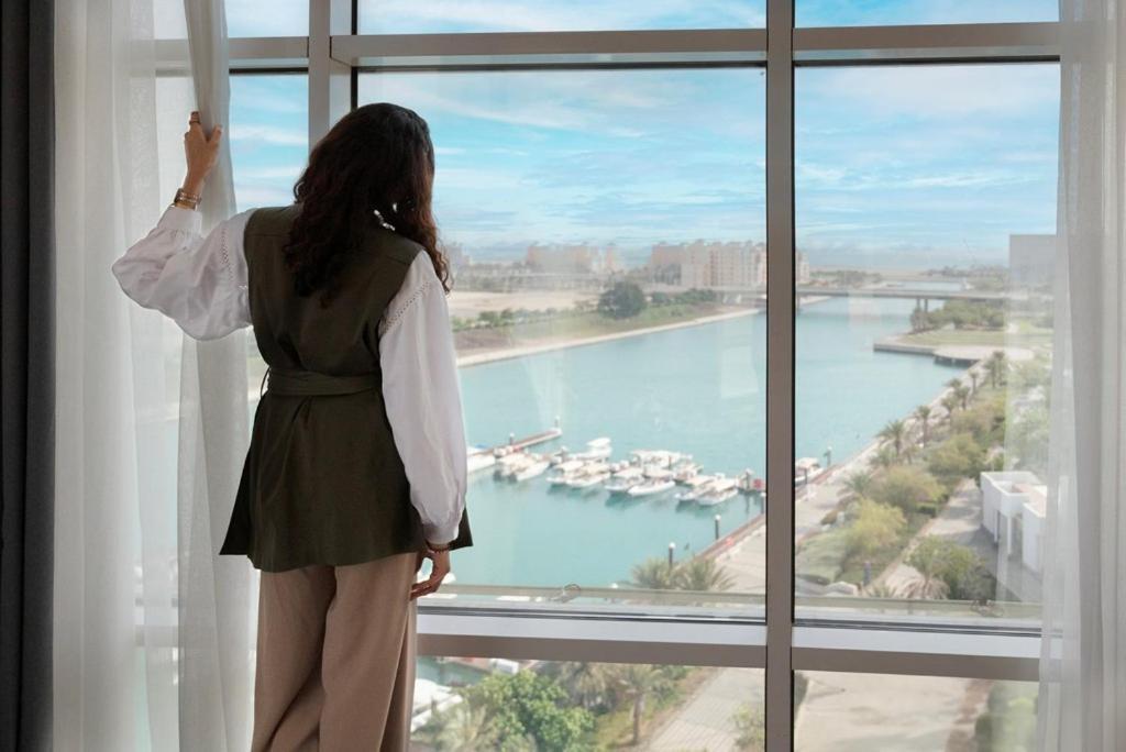 Bay La Sun Hotel And Marina - Emaar King Abdullah Economic City Dış mekan fotoğraf View of the Marina from a suite